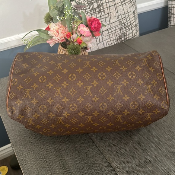 💯Authentic Louis Vuitton Speedy 35 Monogram Coated Canvas Leather Satchel - Picture 4 of 14